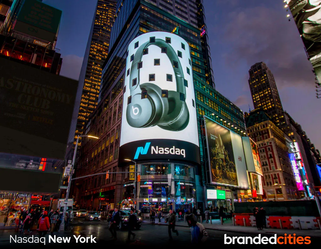 Nasdaq Tower digital screen in Times Square, New York